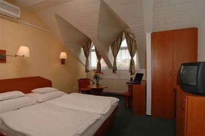 3* Wellness Hotel Flóra Kétágyas szobája Egerben - Hunguest Hotel Flóra*** Eger - termál és wellness Hotel Flóra akciós félpanziós áron Egerben